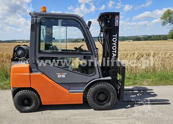 Wózek Widłowy TOYOTA 8FGF25 Kabina , przesuw TOYOTA 8FG25 widlak Linde