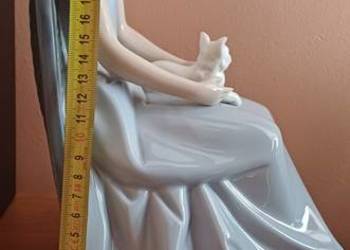 Porcelanowa Dama na Krzesełku