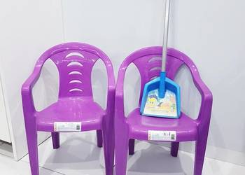 Dziecięce plastikowe krzesełka + gratis