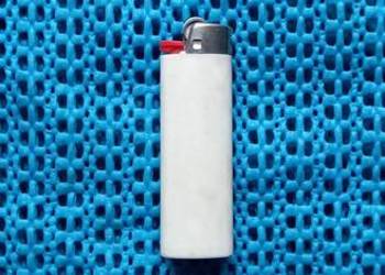 Zapalniczka gazowa biała