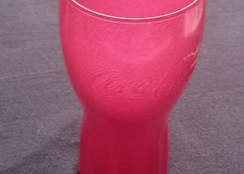 Kolekcjonerska szklanka Coca Cola, malowana na kolor czerwony. Rastal.