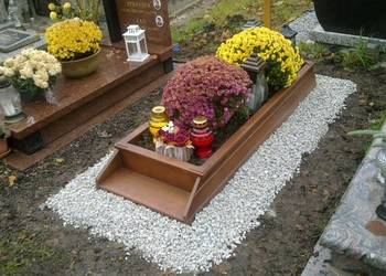 Obramowanie, obramówka, zabudowa, opaska na grób, Cmentarz Legnica.