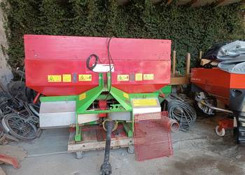 Sprzedam rozsiewacz nawozu Unia MX850