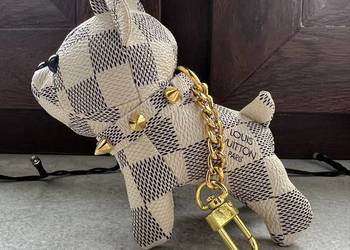Louis vuitton keychain breloczek piesek bulldog lv