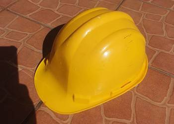 Kask ochronny bardzo dobrym stanie