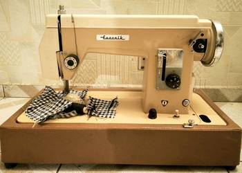 Maszyna do szycia Łucznik Tur 2