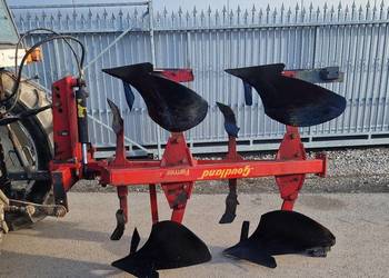 Pług 2 skibowy   obrotowy