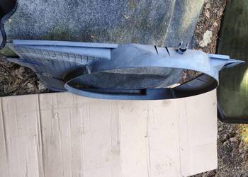 Mercedes W124 osłona chłodnicy tunel 3,0 diesel lub  benzyna