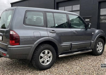 Progi Boczne Stopnie Mitsubishi Pajero IV -  Romik Premium