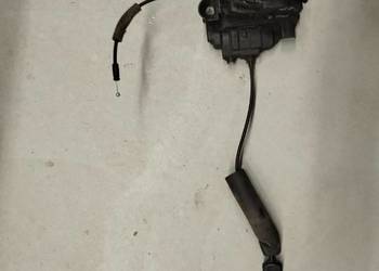 Zamek drzwi lewy przód Megane III 805030001R