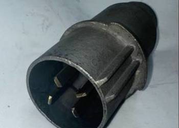 Wtyczka metalowa 32A /500 V płaskie bolce