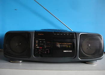 Radiomagnetofon z CD SANYO MCD-Z16L