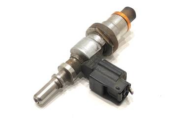 WTRYSKIWACZ DPF RENAULT MEGANE III H8200769153 1.5 110KM 09-15 WTRYSK