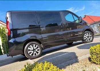 Opel Vivaro 2013 r. 9 osobowy