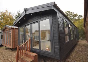 Całoroczny domek mobilny FreedomHome 202501503