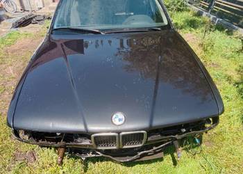 Atrapa grilla nerki BMW E32