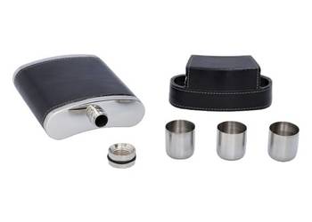 Czarna Piersiówka w Zestawie z Trzema Kieliszkami w Etui 8 OZ ok. 240 ml