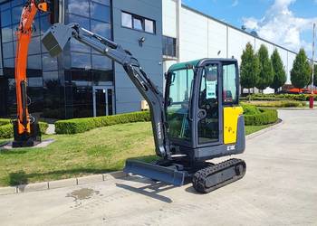 Minikoparka Volvo EC18C z 2013 rok
