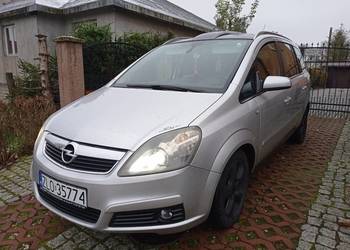 Opel Zafira B 1.9cdti 120km 7-osób panorama hak