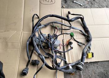 AUDI 80 B4 80B4 WIĄZKA INSTALACJA ŚWIATEŁ PRZODU HALOGENY