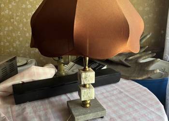 Lampa stołowa