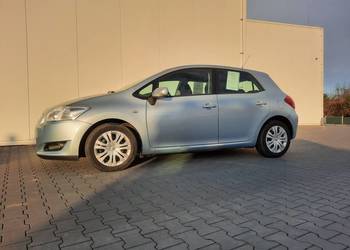 Sprzedam Toyotę Auris 1. 4 D4D diesel z roku 2009.