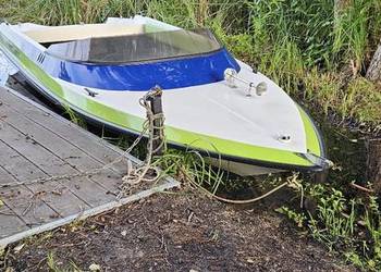 Ładna,w pełni sprawna Canada.Łódka, łódź, motorówka
