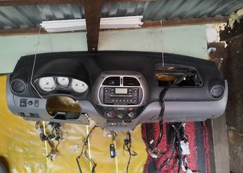 Kokpit rav4 II 2 0 D4D diesel wszystkie części