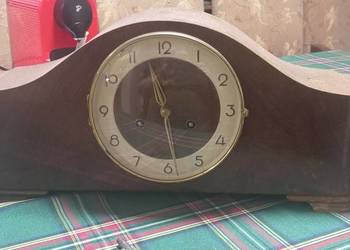 Dwa stare zegary sprawne