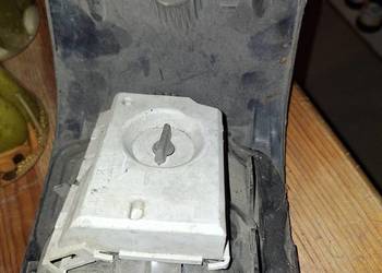 Lampa tyl audi 80 b3