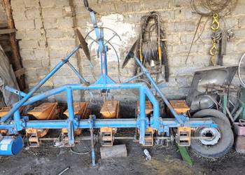 Sprzedam siewnik do buraków,  siewnik do kukurydzy