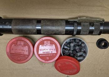 Aparat ubojowy + trzy pudełka naboi około 150 szt