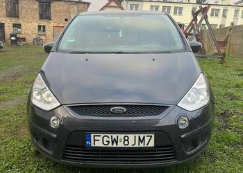 Samochód osobowy Ford S-max