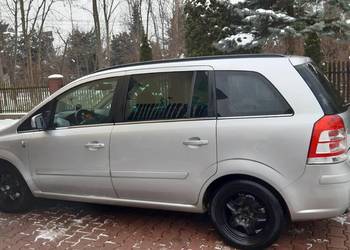 sprzedam opla zafira 17