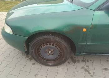 Błotnik Lewy LZ6L Audi A4 B5 (a-45)