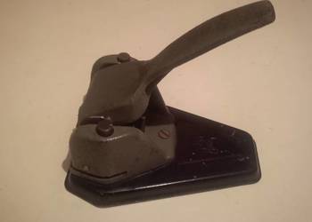 Stary dziurkacz Delfin