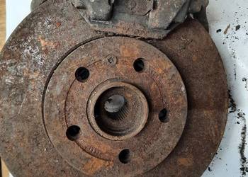 Golf 4 1,6 16V  piasta zwrotnica prawa