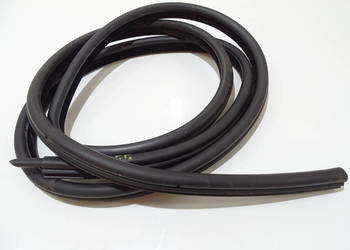 USZCZELKA DRZWI PRAWY PRZÓD PRAWA PRZEDNIA BMW E60 E61 (4555677)