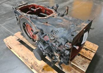 TYLNY MOST RENAULT ARES 556 0300B04