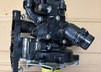 Oryginalna pompa wody termostat VW Audi VAG 06L 121 111 P