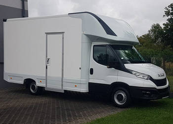 Iveco Daily KONTENER NISKOPODŁOGOWY 4,43x2,23x2,42 SKLEP BAR FOODTRUCK KAM…