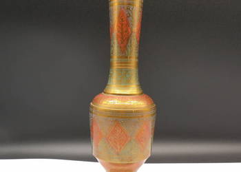 Mosiężny wazon indyjski – bogato zdobiony