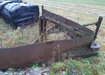 Spych, zgarniak, równiarka , pług do śniegu, ziemi,  kretowisk