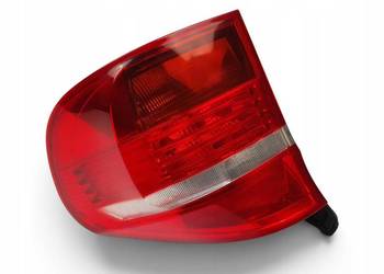 LAMPA PRAWA Bmw X5 E70 prawy tył tylna pasażera 06-10 7200818 Europa