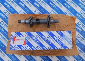 NOWY wałek skrzyni biegów choinka Fiat 126p 126 ST FL EL ORYGINAŁ