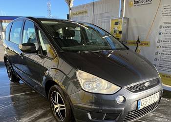 Ford S-Max Przestronny Oszczędny