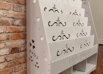 Regał półka na książki dla dzieci