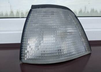 BMW E36 kierunkowskaz kierunek migacz lewy Fifft sedan compact touring