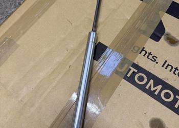 vw golf 4, siłownik maski