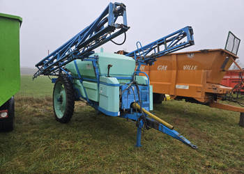 Opryskiwacz ciągany BERTHOUD RACE 32SX24, 2500 L, 24 m